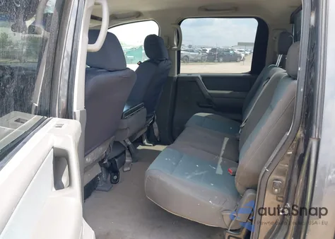 2005 Nissan Titan Xe/Se/Le из США, поврежденный, VIN 1N6BA07B05N539366